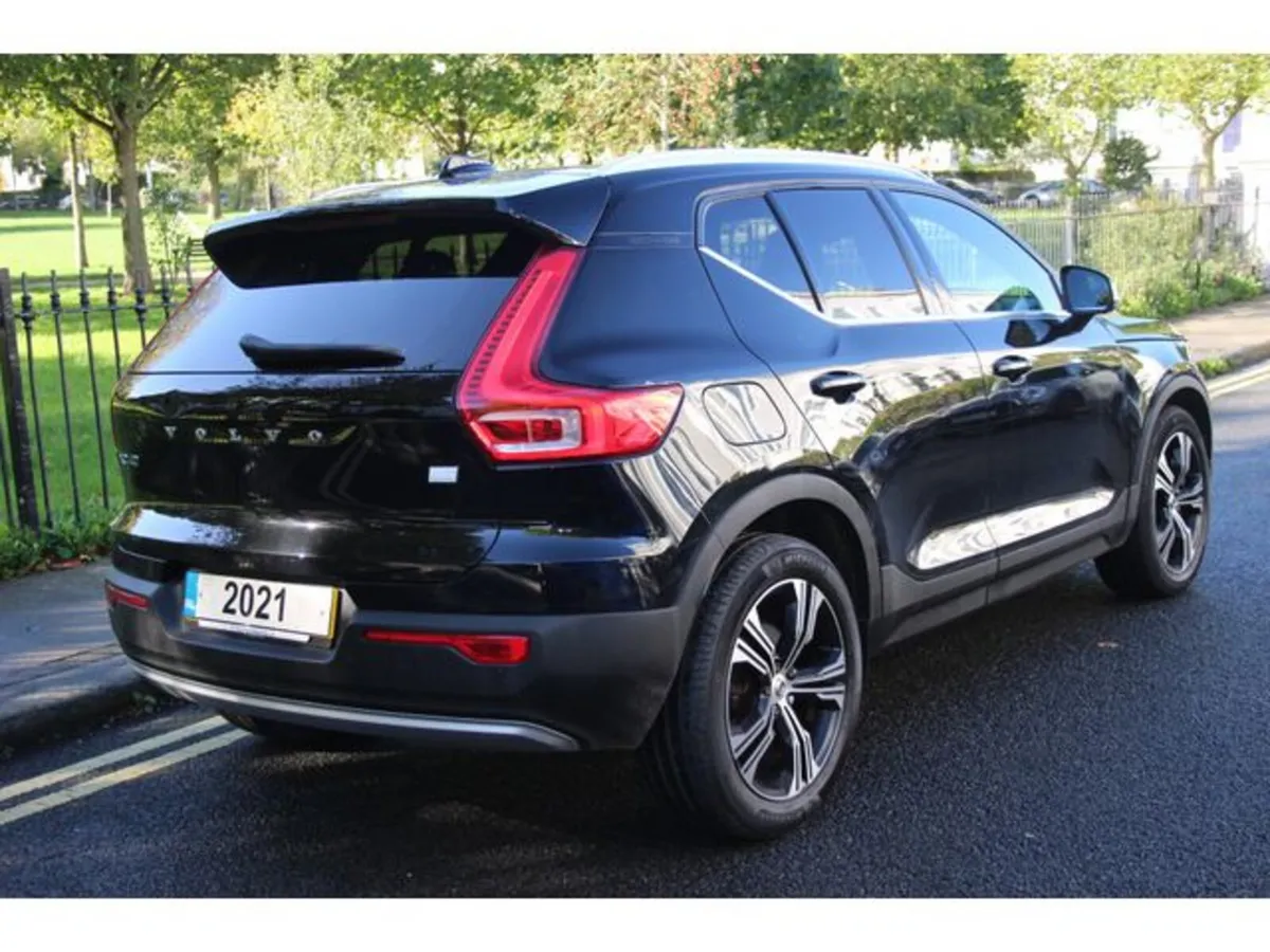 Volvo XC40 Estate, Petrol Hybrid, 2021, Black