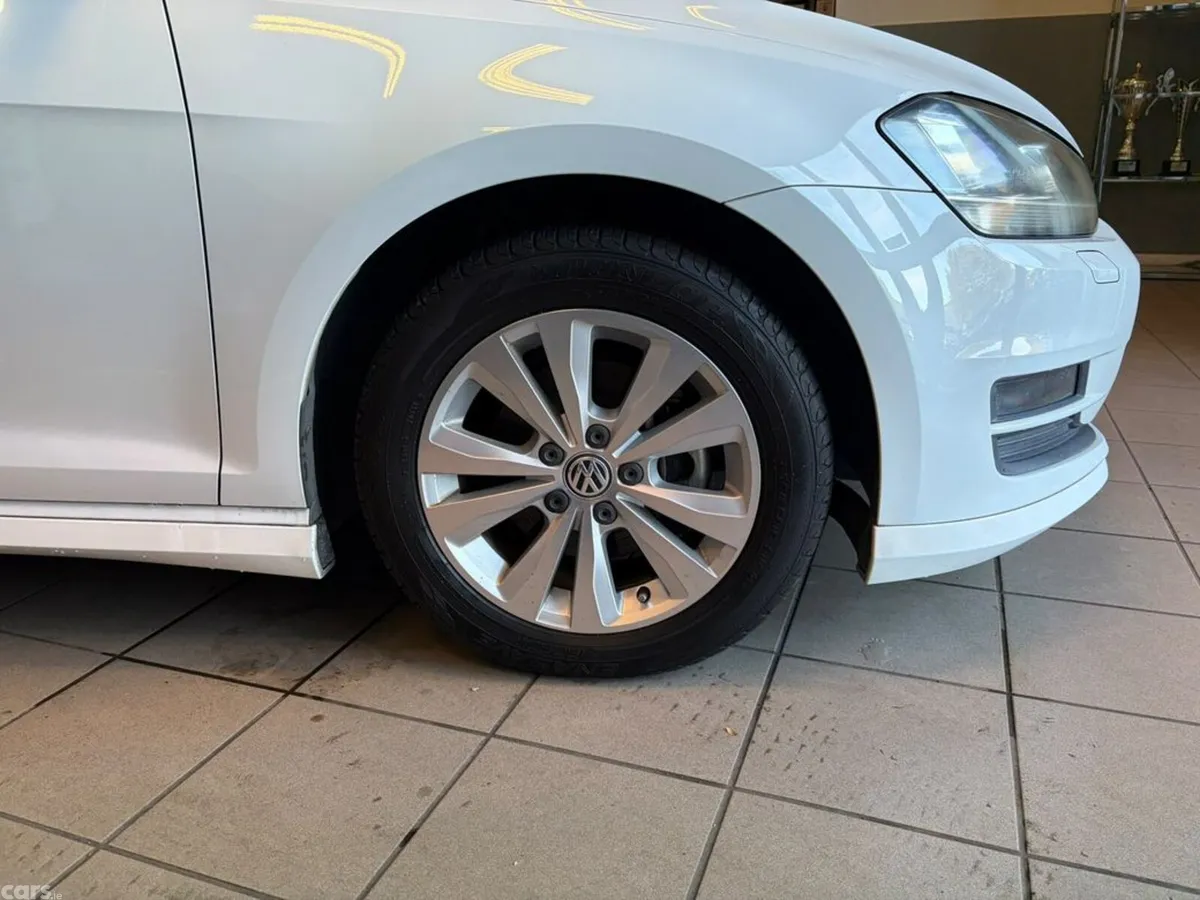 Volkswagen Golf Hatchback, Petrol, 2013, White