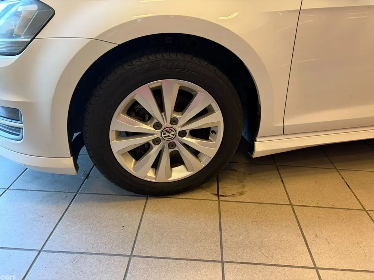 Volkswagen Golf Hatchback, Petrol, 2013, White
