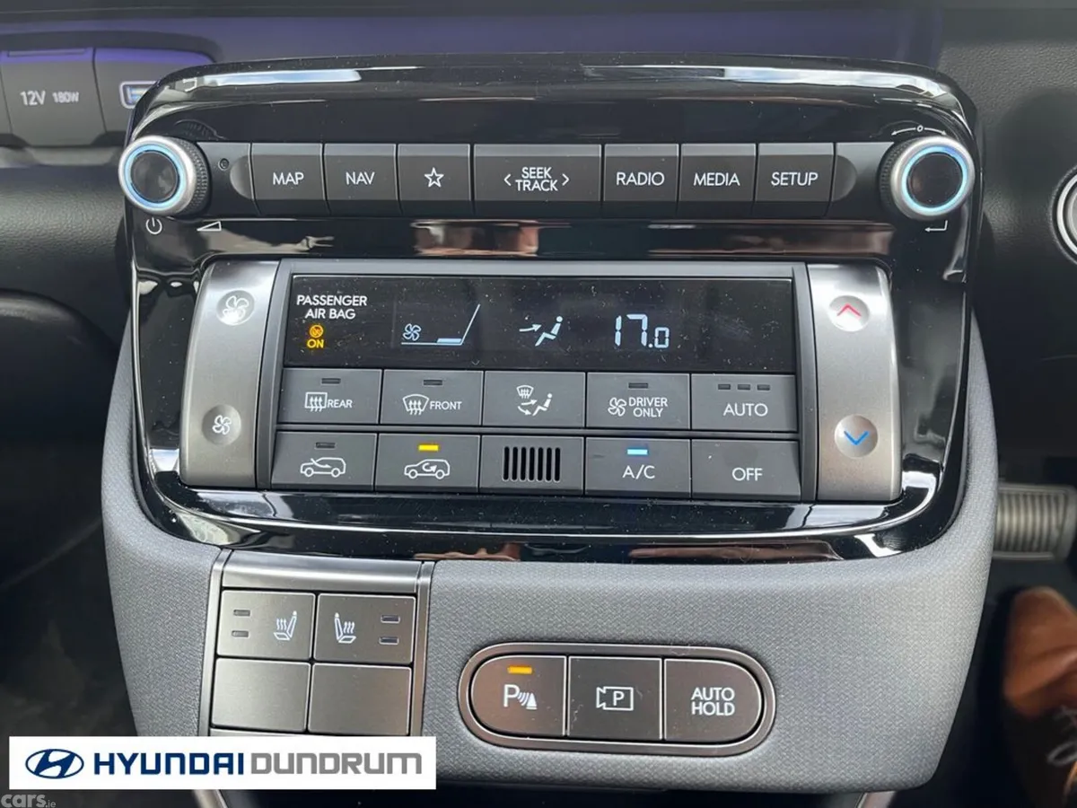 Hyundai INSTER MPV, Electric, 2026, White