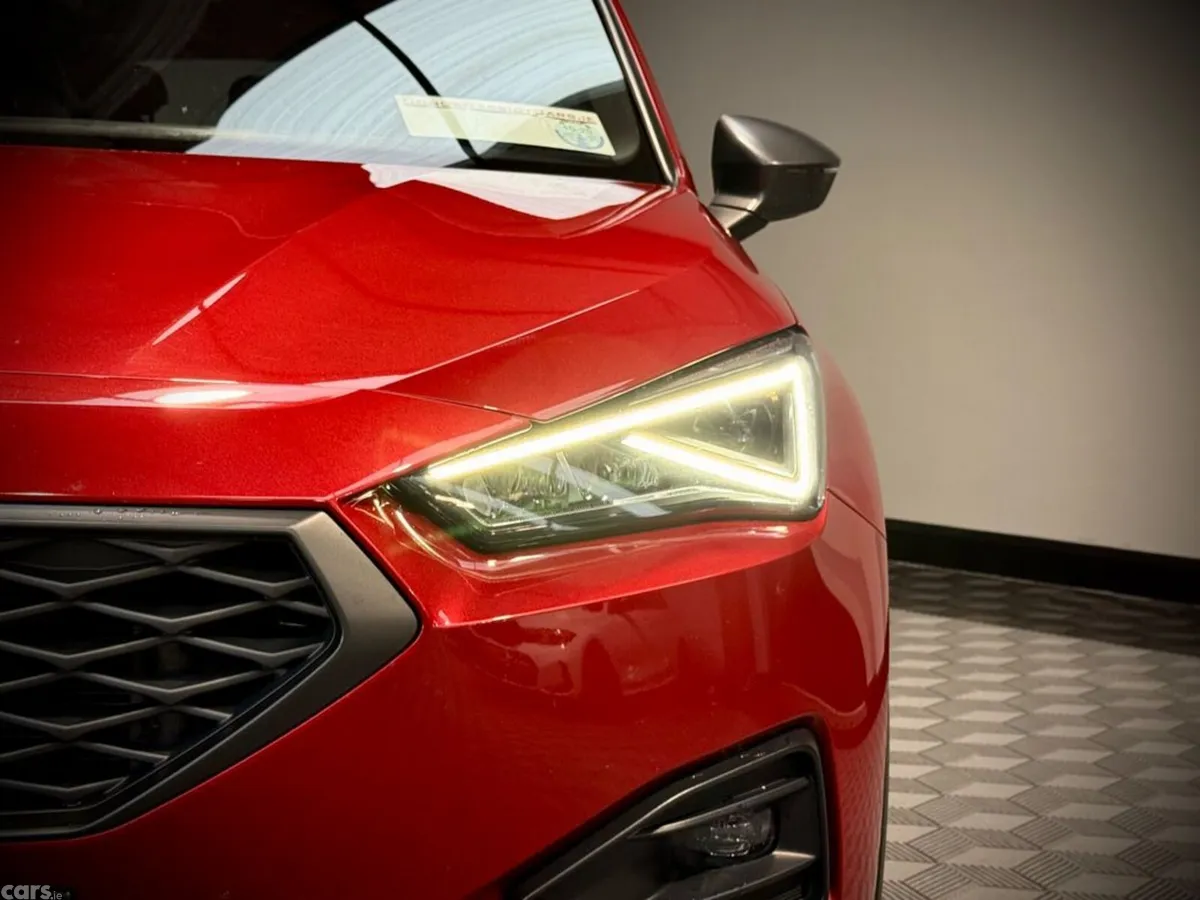 SEAT Tarraco Estate, Diesel, 2022, Red