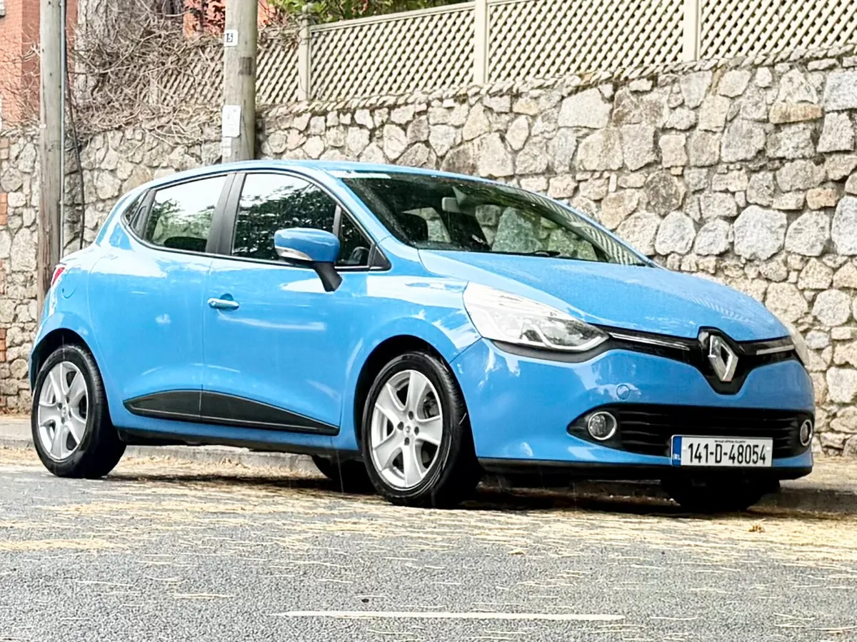 Renault Clio Hatchback, Petrol, 2014, Blue