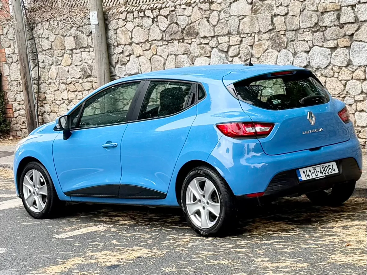 Renault Clio Hatchback, Petrol, 2014, Blue