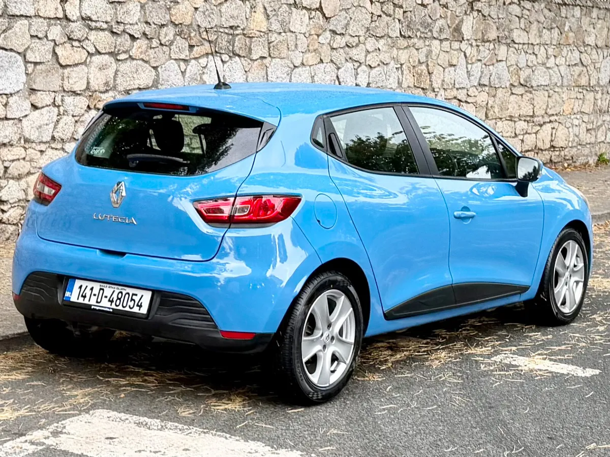 Renault Clio Hatchback, Petrol, 2014, Blue