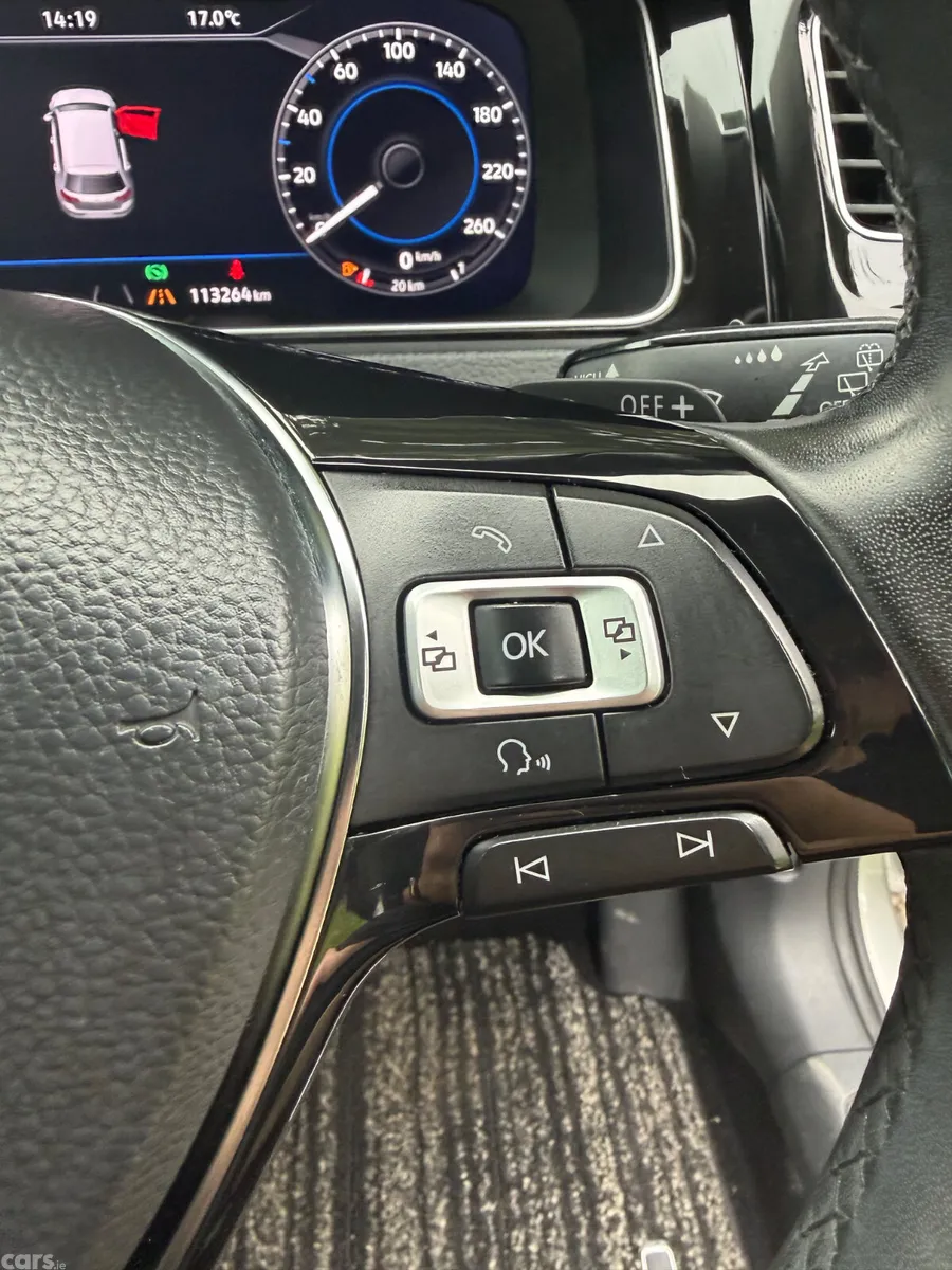 Volkswagen Golf Hatchback, Petrol, 2018, Silver