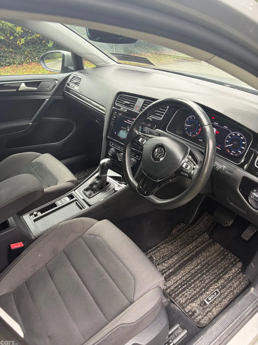 Volkswagen Golf Hatchback, Petrol, 2018, Silver