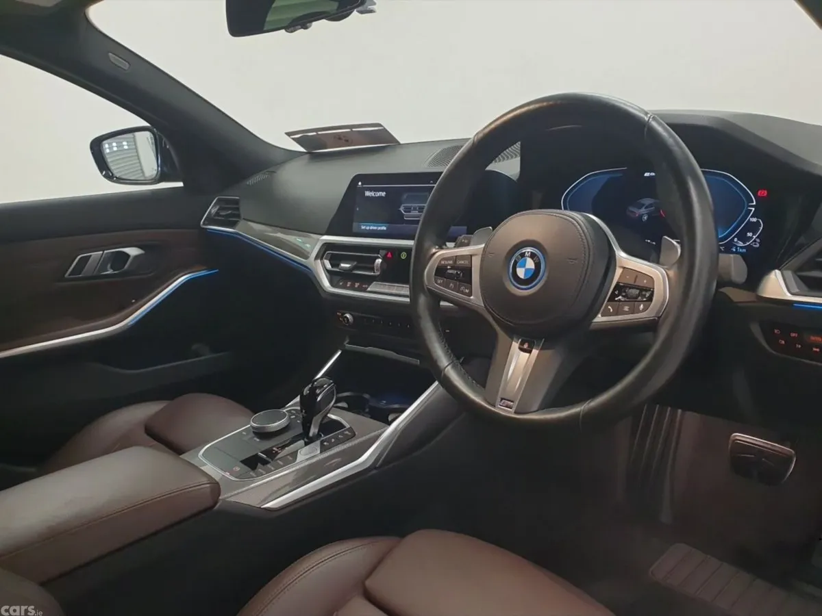 BMW 3-Series Saloon, Petrol Plug-in Hybrid, 2022, Grey