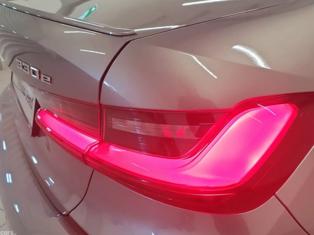 BMW 3-Series Saloon, Petrol Plug-in Hybrid, 2022, Grey