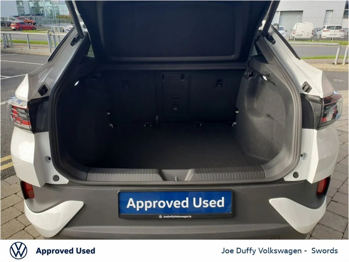 Volkswagen ID.5 Estate, Electric, 2026, White