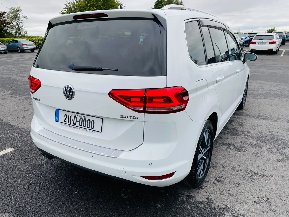 Volkswagen Touran MPV, Diesel, 2021, White
