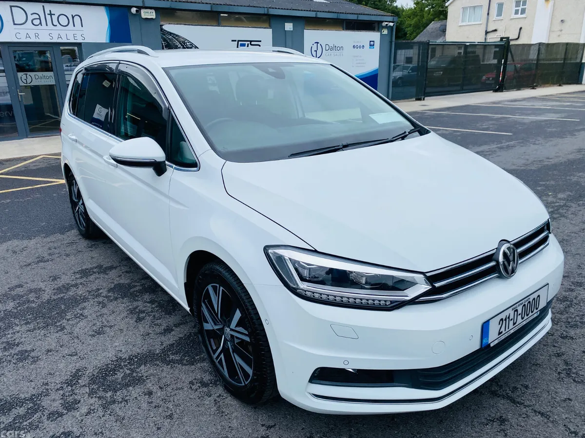 Volkswagen Touran MPV, Diesel, 2021, White