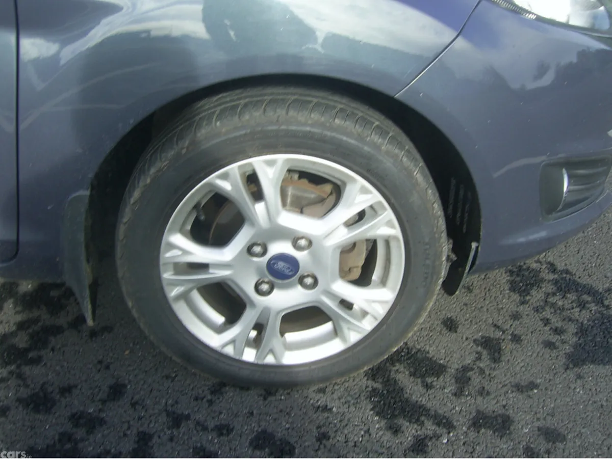 Ford Fiesta Hatchback, Petrol, 2015, Blue