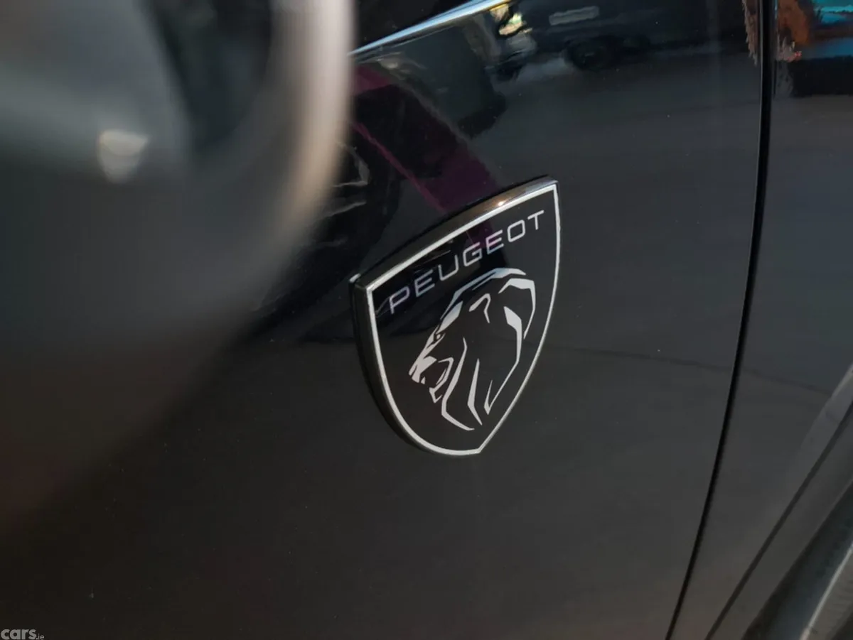 Peugeot 408 Hatchback, Petrol, 2024, Black