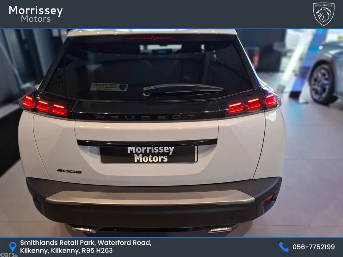 Peugeot 2008 MPV, Petrol, 2025, White