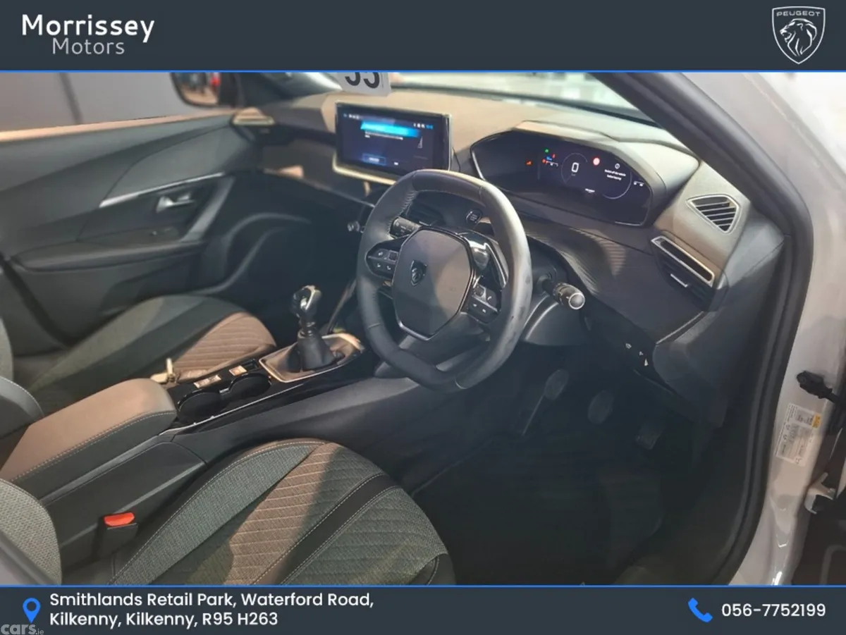 Peugeot 2008 MPV, Petrol, 2025, White