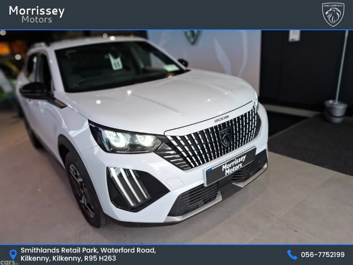 Peugeot 2008 MPV, Petrol, 2025, White