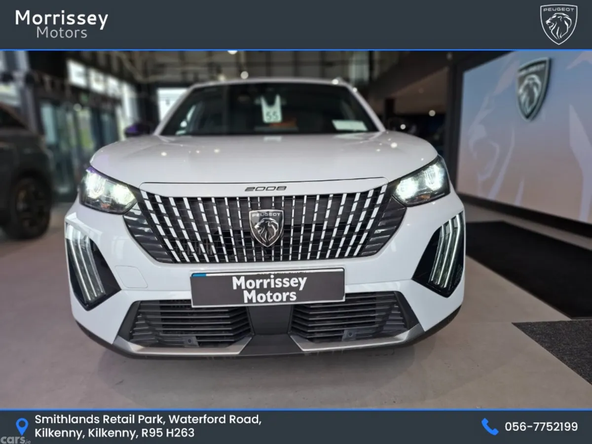 Peugeot 2008 MPV, Petrol, 2025, White