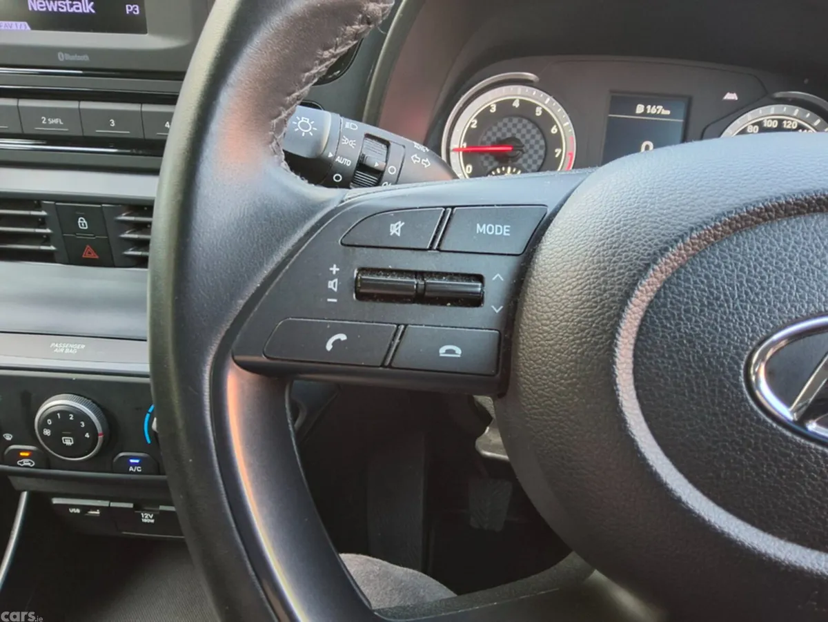 Hyundai i20 Hatchback, Petrol, 2022, Grey