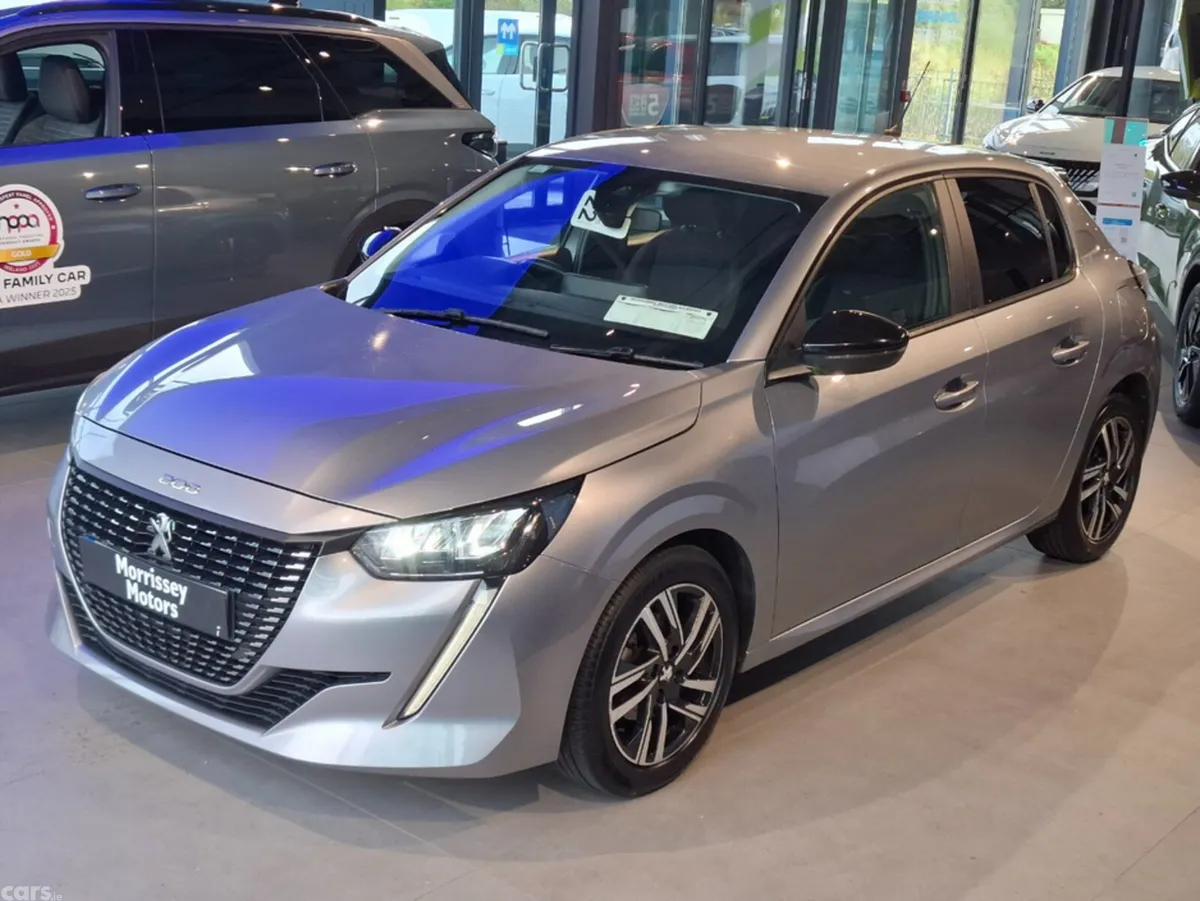 Peugeot 208 Hatchback, Petrol, 2023, Grey