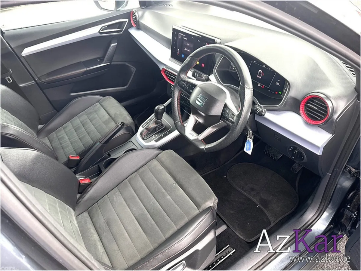 SEAT Arona Hatchback, Petrol, 2024, Grey