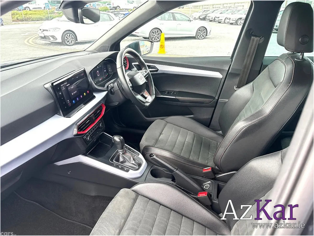 SEAT Arona Hatchback, Petrol, 2024, Grey