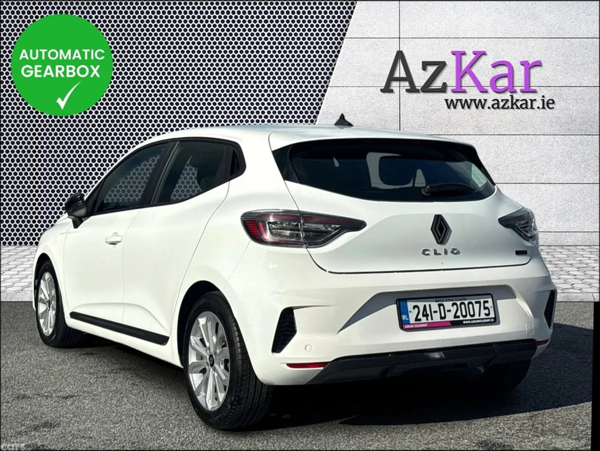 Renault Clio Hatchback, Petrol, 2024, White