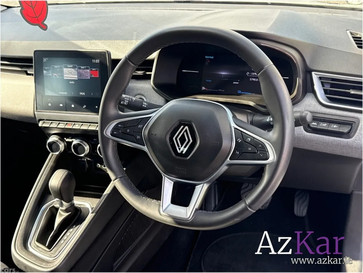 Renault Clio Hatchback, Petrol, 2024, White