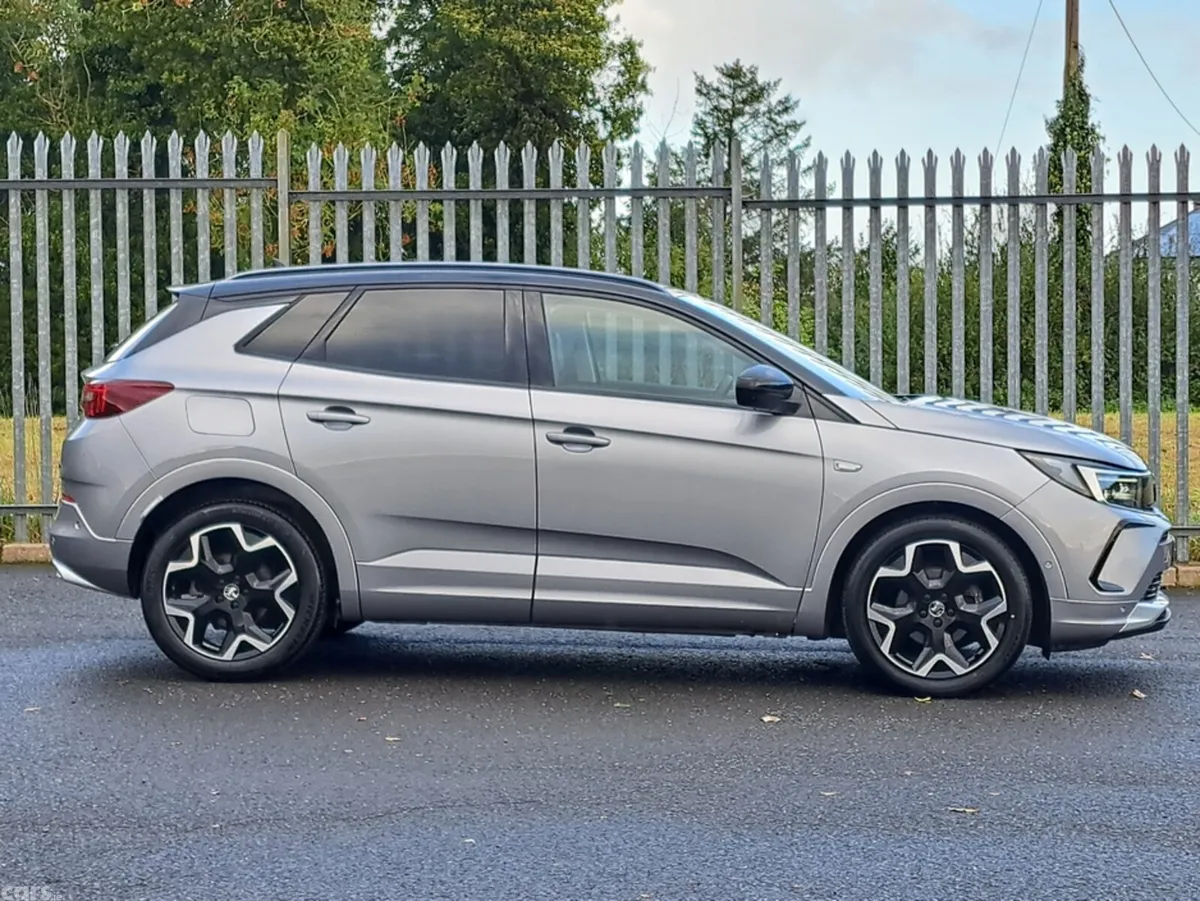 Opel Grandland Hatchback, Petrol Hybrid, 2024, Grey