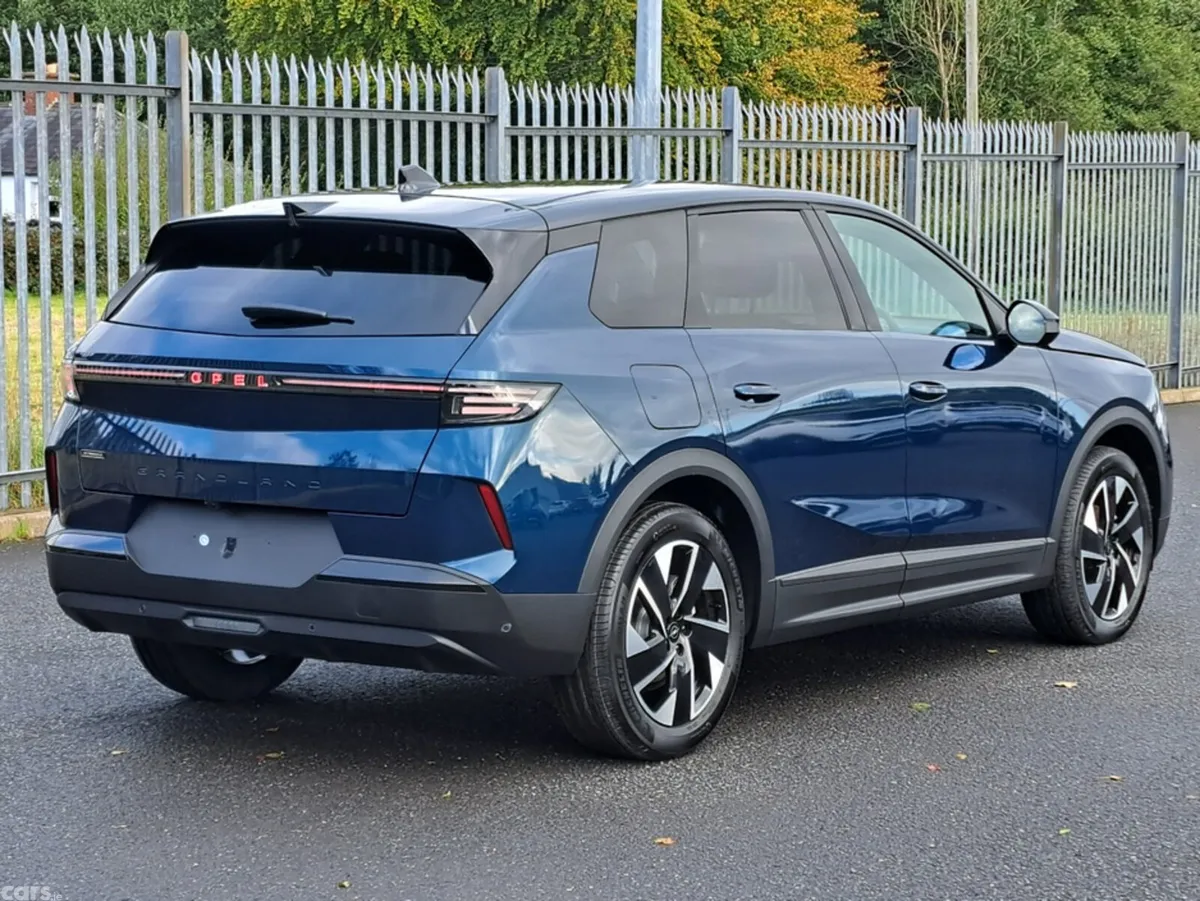 Opel Grandland SUV, Petrol Hybrid, 2027, Blue