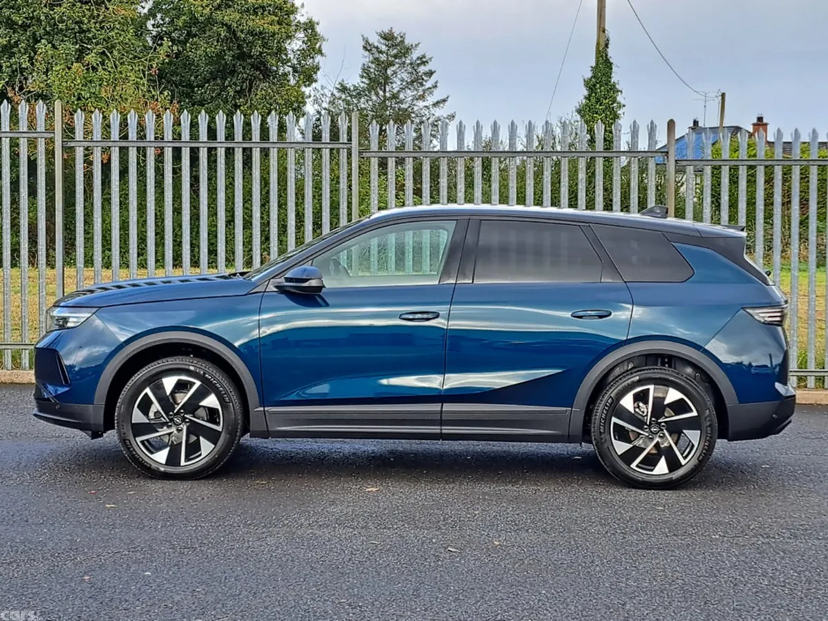 Opel Grandland SUV, Petrol Hybrid, 2027, Blue