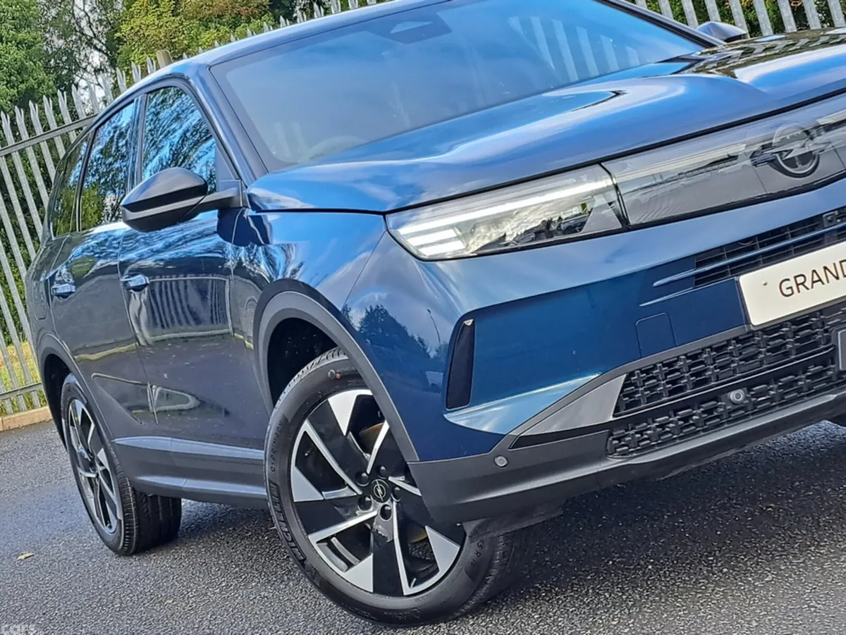 Opel Grandland SUV, Petrol Hybrid, 2027, Blue