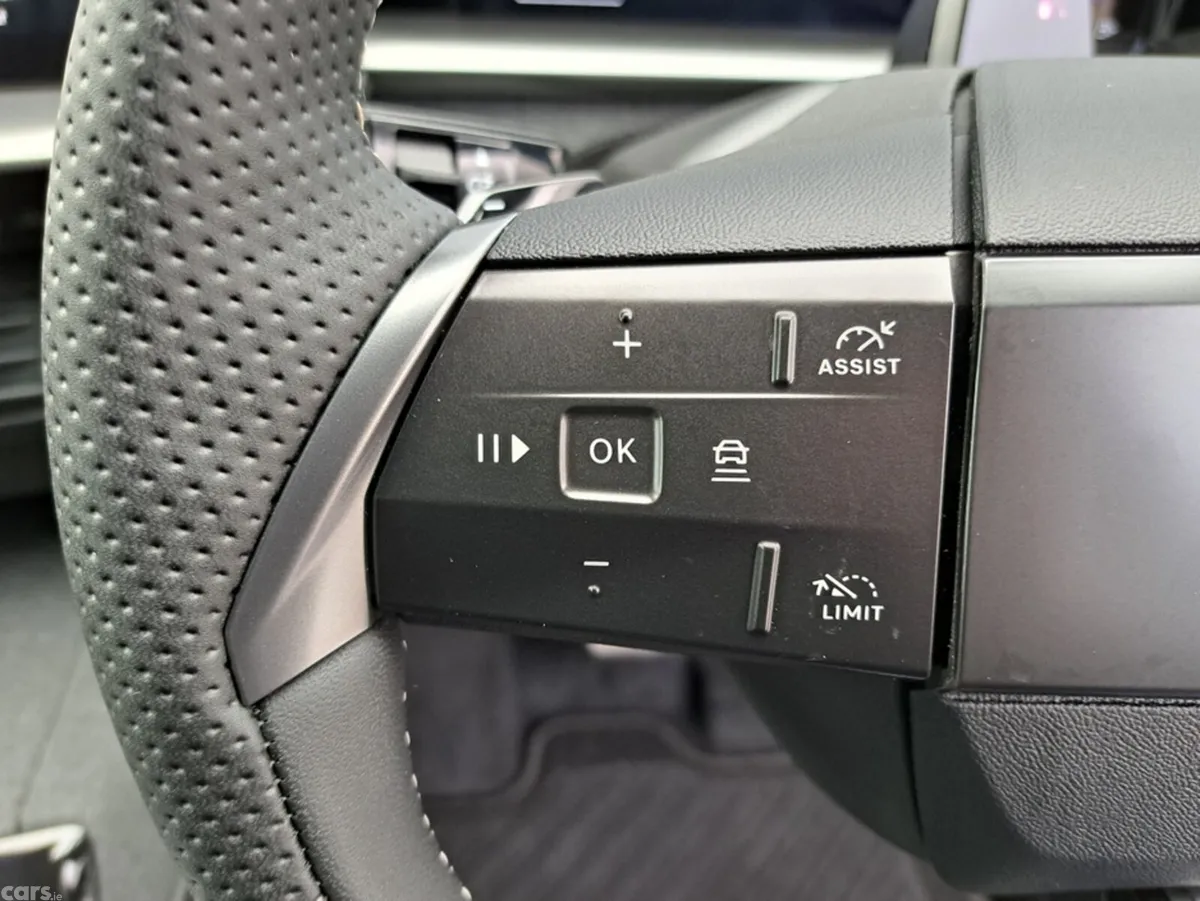 Opel Grandland SUV, Petrol Hybrid, 2027, Blue
