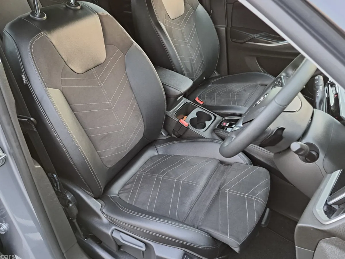 Opel Grandland Hatchback, Petrol Hybrid, 2024, Grey