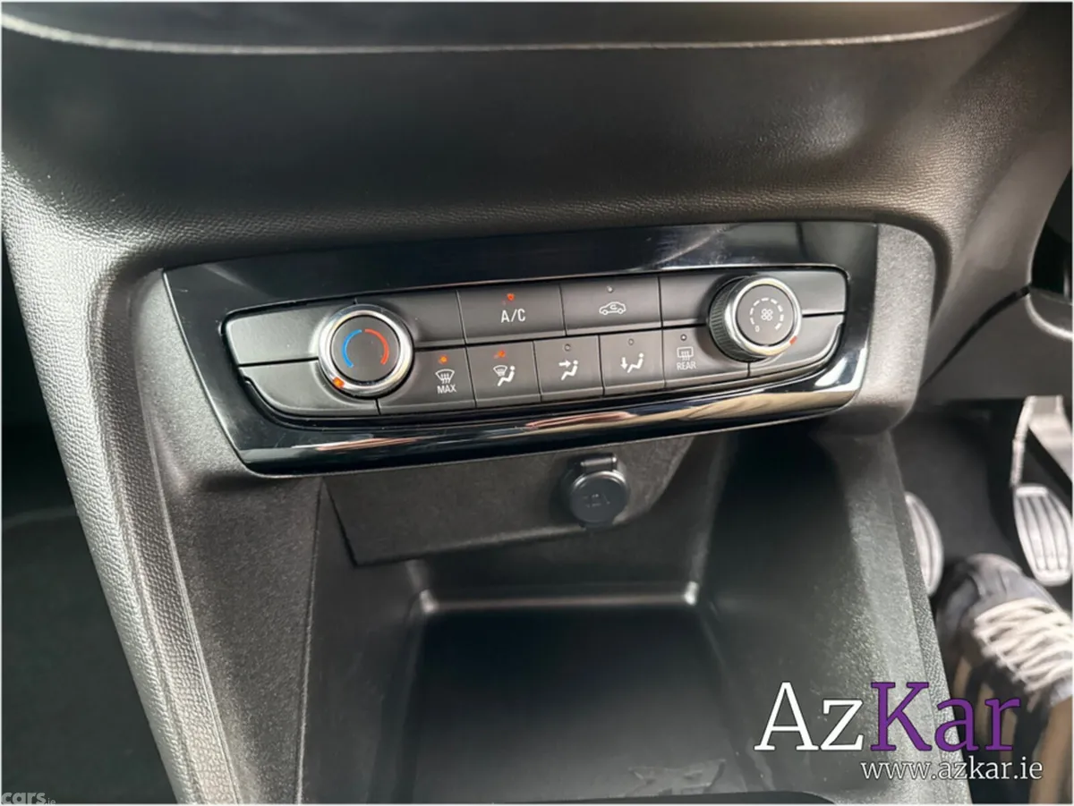 Opel Corsa Hatchback, Petrol, 2024, Grey