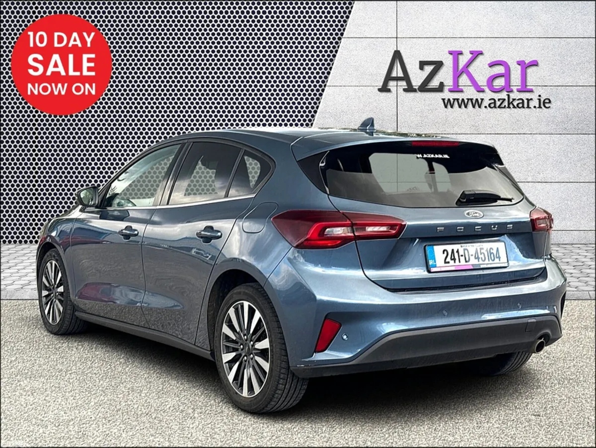 Ford Focus Hatchback, Petrol, 2024, Blue
