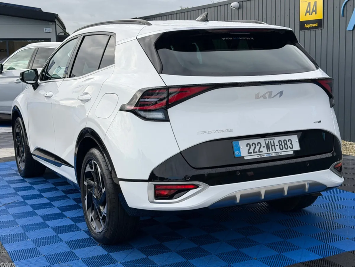 Kia Sportage SUV, Petrol Hybrid, 2022, White