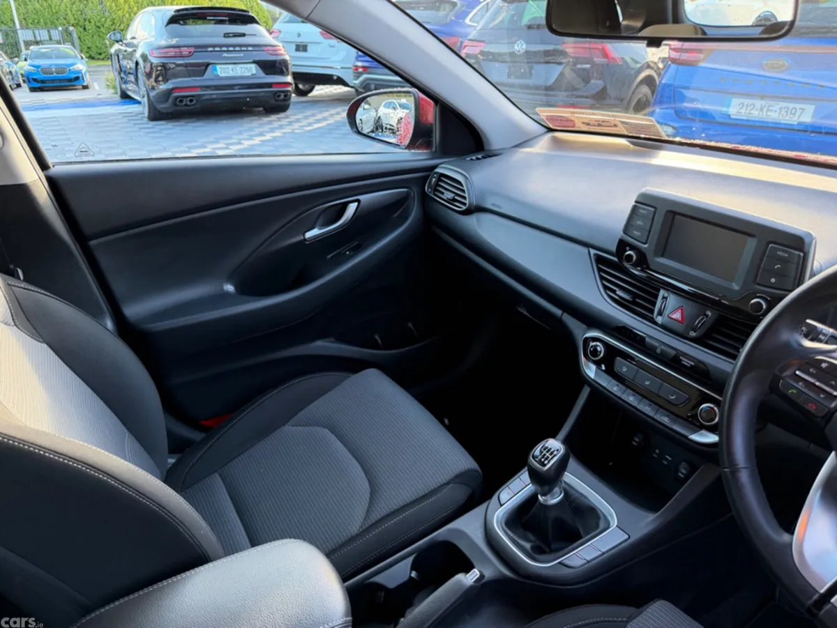 Hyundai i30 Estate, Diesel, 2018, Red