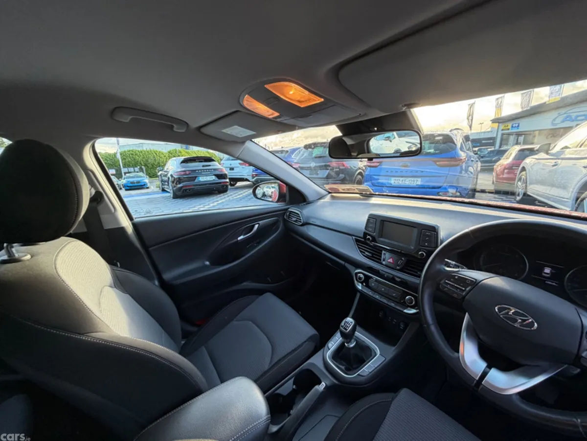 Hyundai i30 Estate, Diesel, 2018, Red