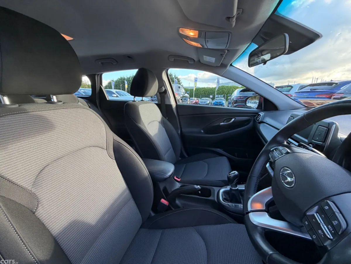 Hyundai i30 Estate, Diesel, 2018, Red