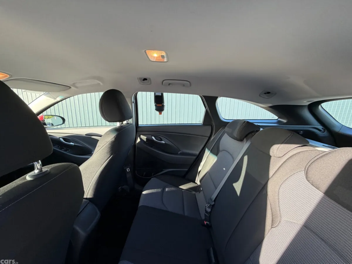 Hyundai i30 Estate, Diesel, 2018, Red