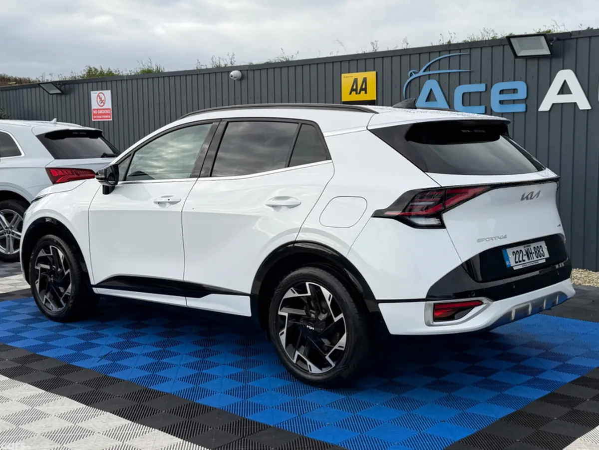 Kia Sportage SUV, Petrol Plug-in Hybrid, 2022, White