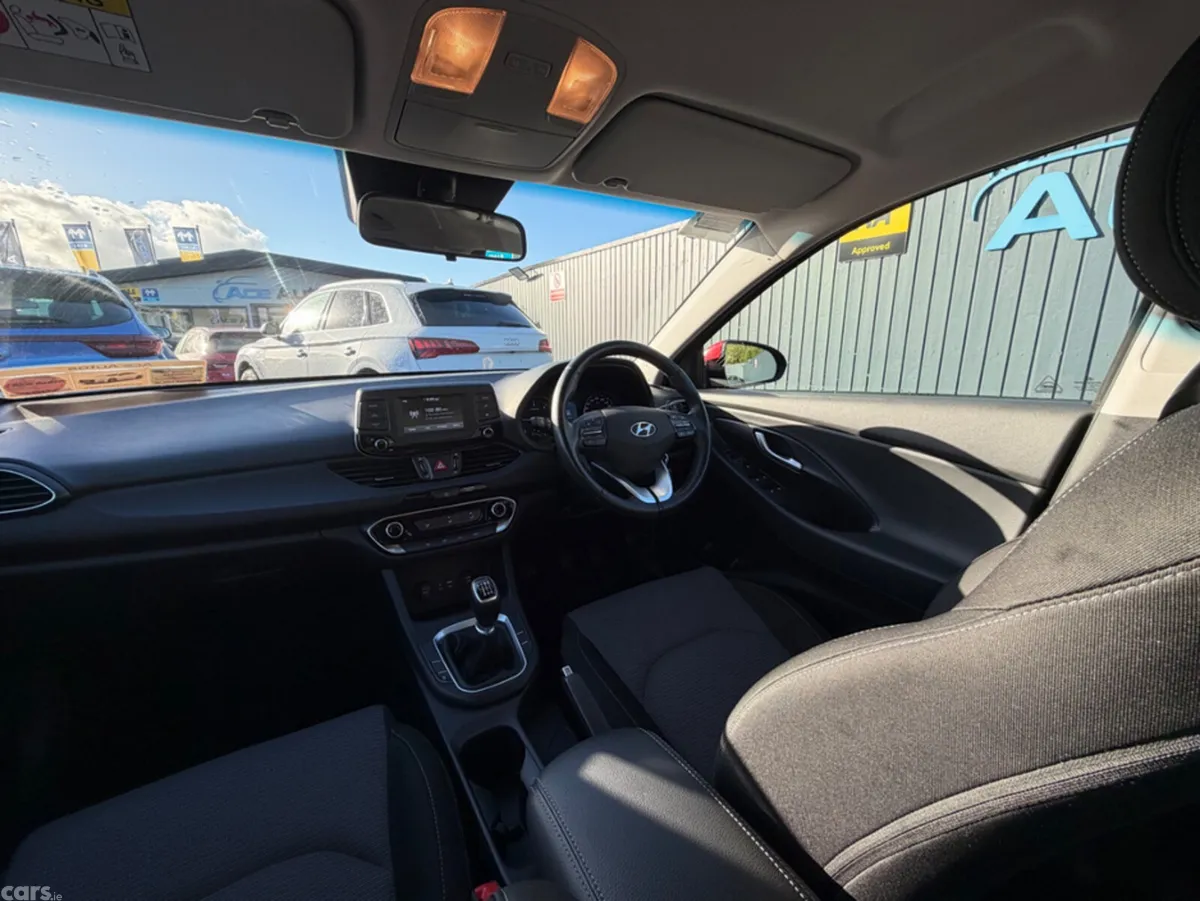 Hyundai i30 Estate, Diesel, 2018, Red