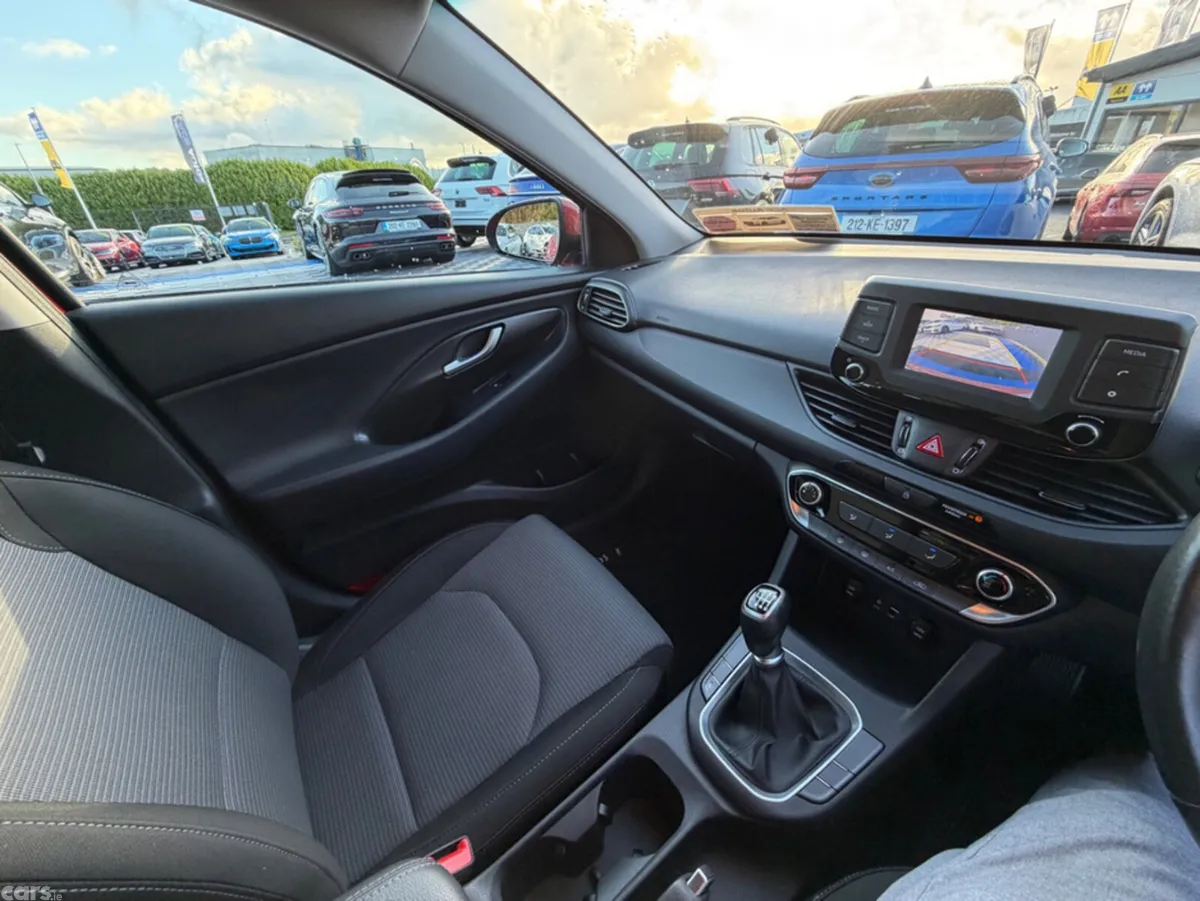 Hyundai i30 Estate, Diesel, 2018, Red