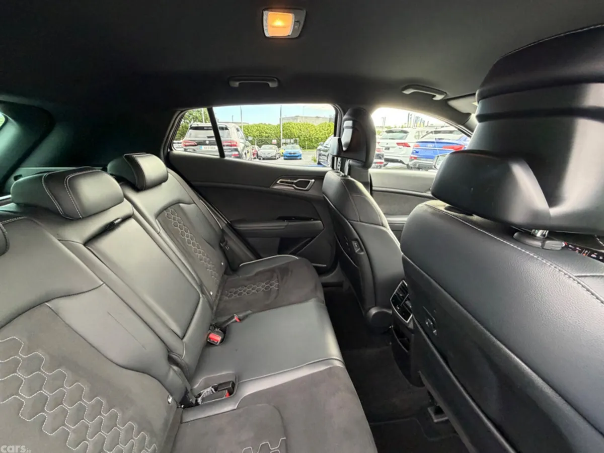 Kia Sportage SUV, Petrol Plug-in Hybrid, 2022, White