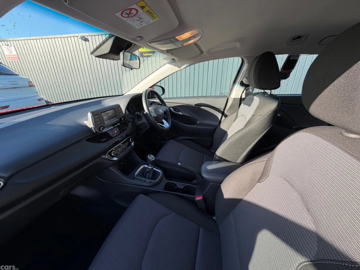 Hyundai i30 Estate, Diesel, 2018, Red