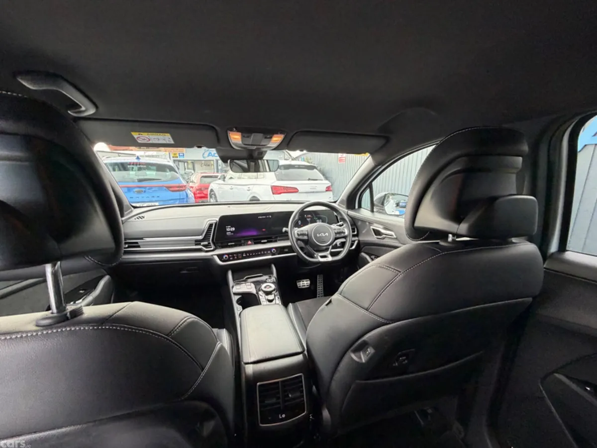 Kia Sportage SUV, Petrol Hybrid, 2022, White