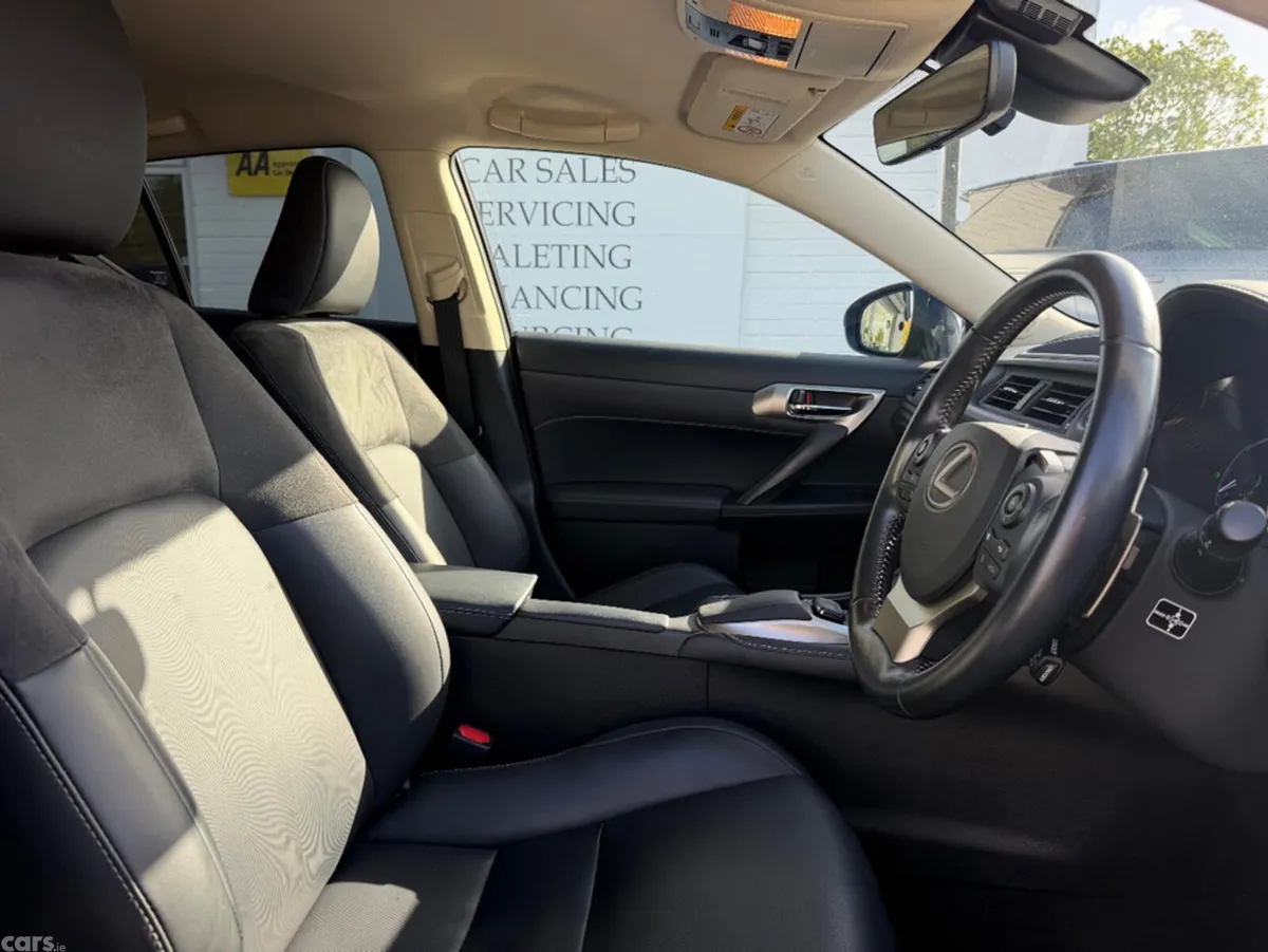 Lexus CT Hatchback, Petrol Hybrid, 2020, Blue