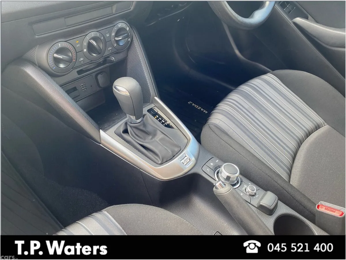 Mazda Mazda2 Hatchback, Petrol, 2021, Silver
