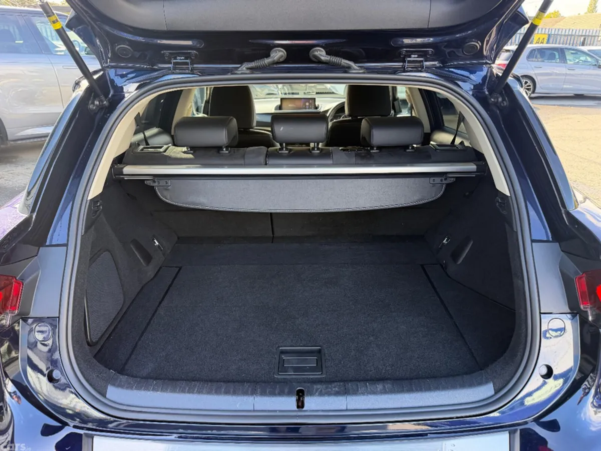 Lexus CT Hatchback, Petrol Hybrid, 2020, Blue