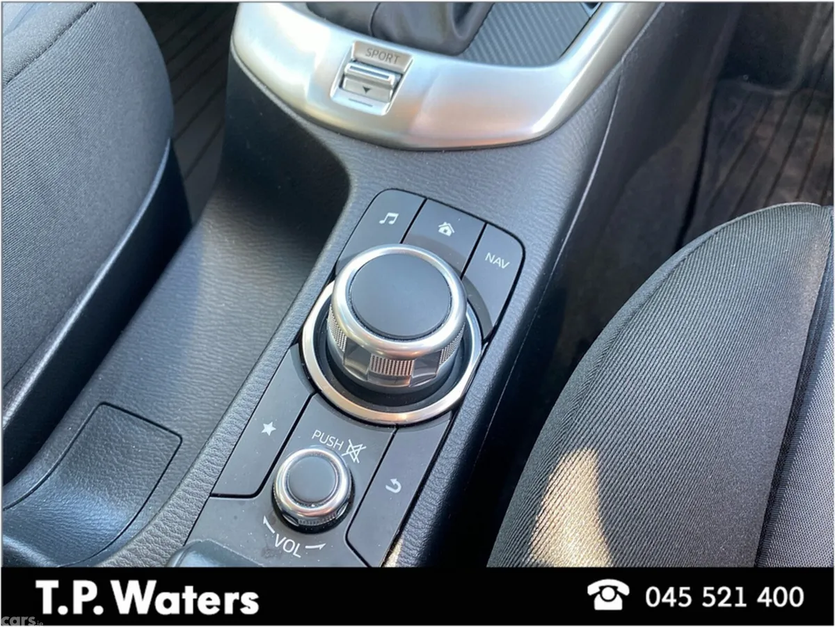 Mazda Mazda2 Hatchback, Petrol, 2021, Silver